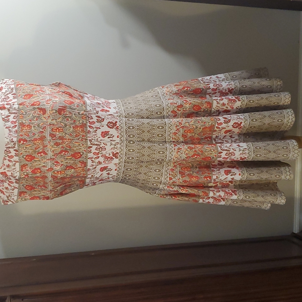 Gabby Skye dress